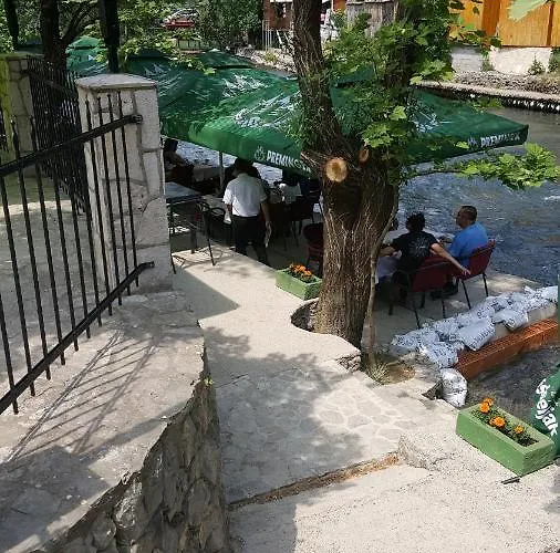 Hotell Bunski Biser 5*